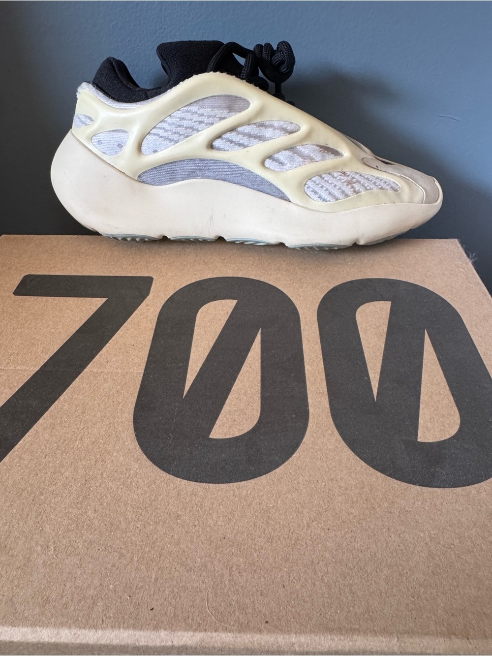 Yeezy 700 Slip-On Shoe - Azael